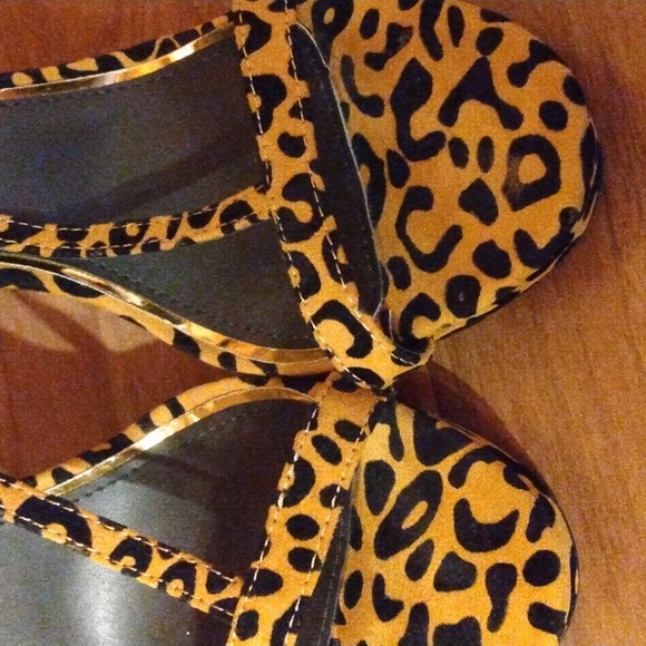 Venus Heels - Picture 2 of 7